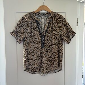 Wit & Wisdom Tan and Black Relaxed Short Sleeve Blouse